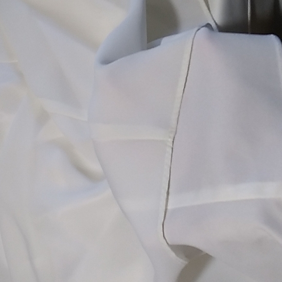 BEAUTIFUL WHITE DRESS - Picture 12 of 15